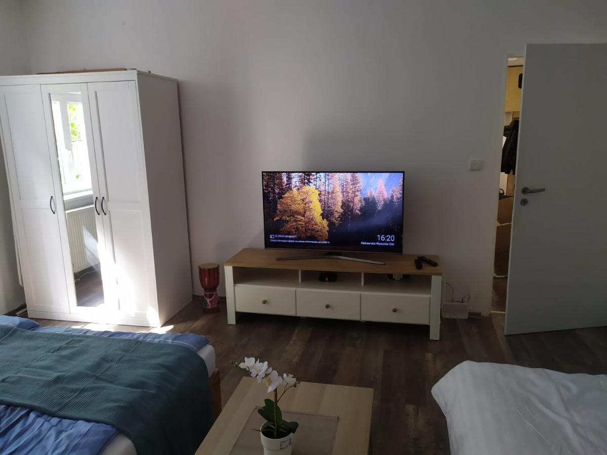Pisqor Apartment - Self Check-In Bratislava Eksteriør bilde