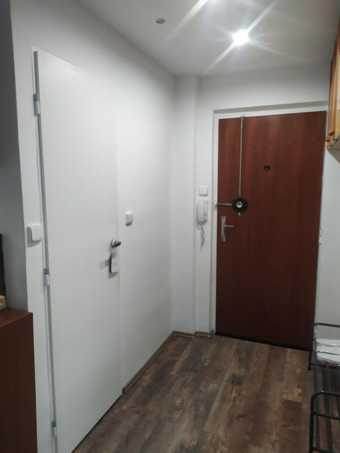Pisqor Apartment - Self Check-In Bratislava Eksteriør bilde
